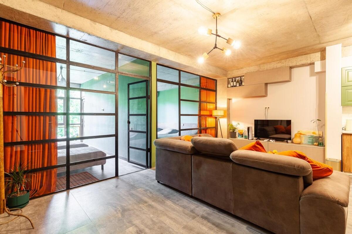 Veli Group Apartment Near White Bridge ° Кутаиси Экстерьер фото
