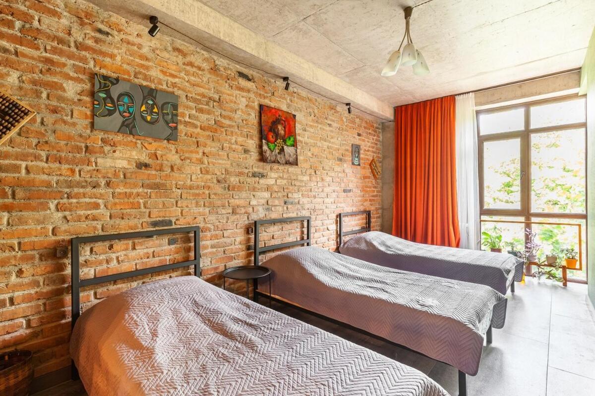 Veli Group Apartment Near White Bridge ° Кутаиси Экстерьер фото