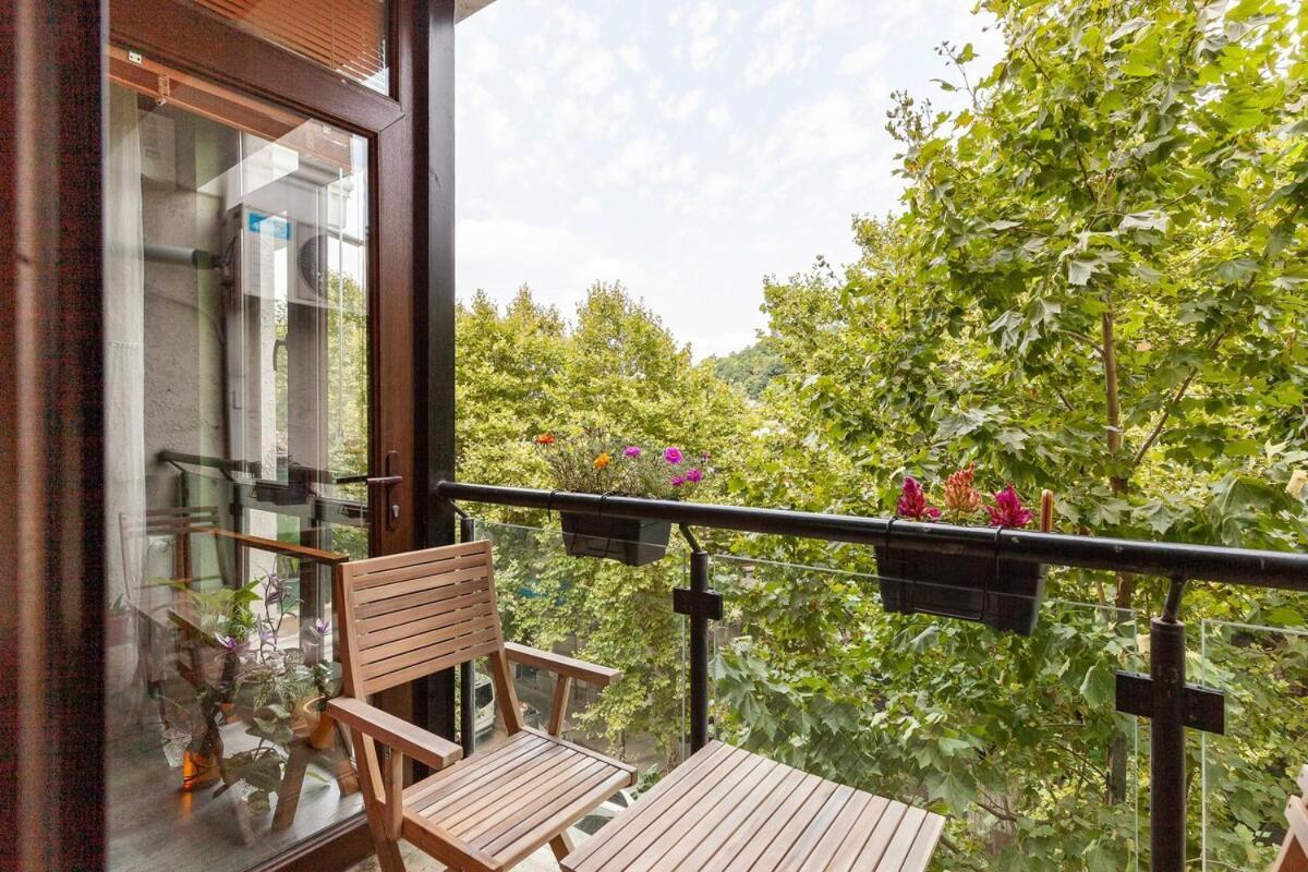 Veli Group Apartment Near White Bridge ° Кутаиси Экстерьер фото