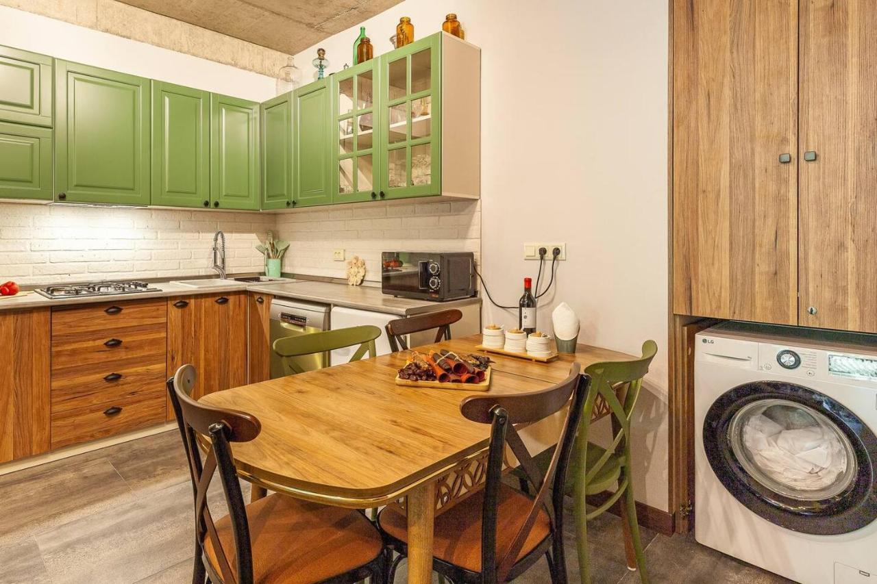 Veli Group Apartment Near White Bridge ° Кутаиси Экстерьер фото